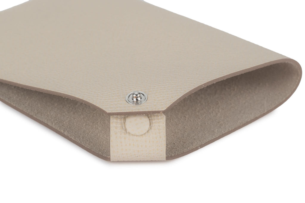 Hermès Tarmac Passport Holder NIB