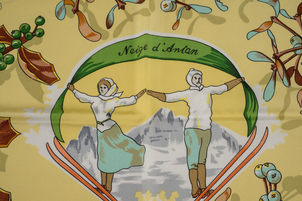 Hermès Collectible "Niege D'Antan" Scarf