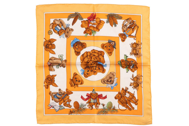 Hermès "Confidents des Coeur" Silk Scarf
