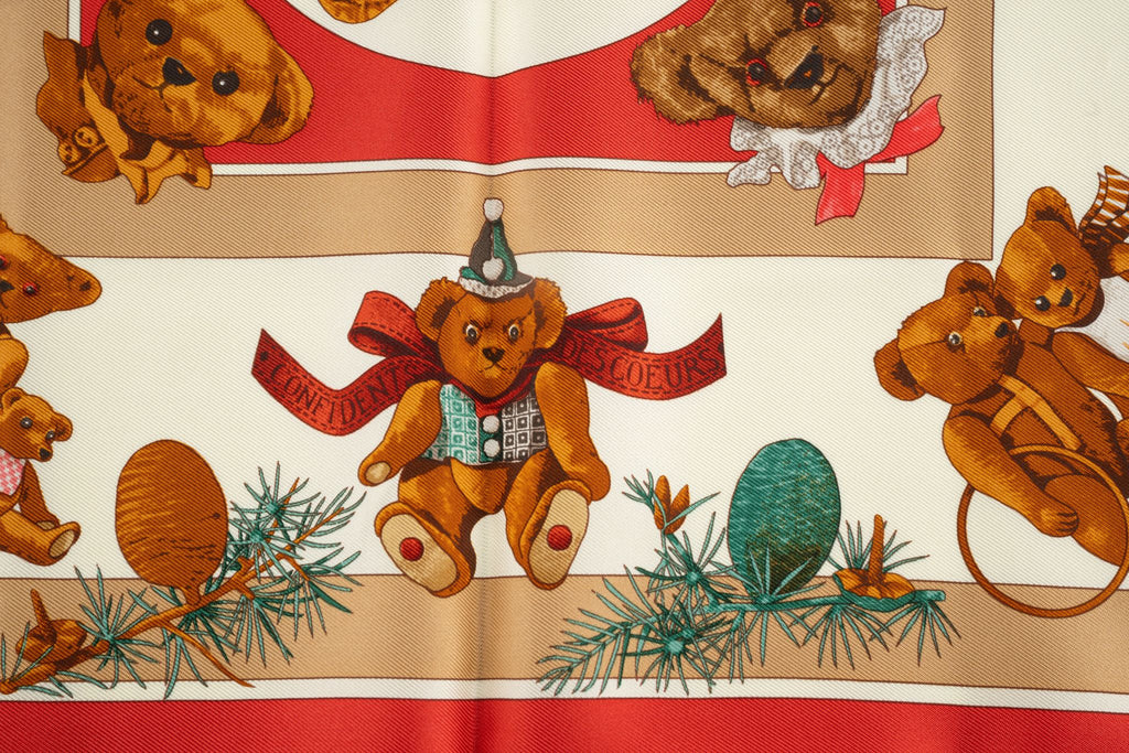 Hermès "Confident des Coeur" Silk Scarf