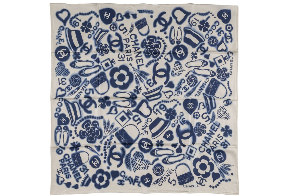 Chanel Foulard Blanco Azul Scarf New