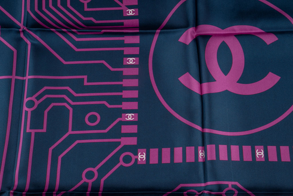 Chanel "Echarpe en Soie" Silk Scarf