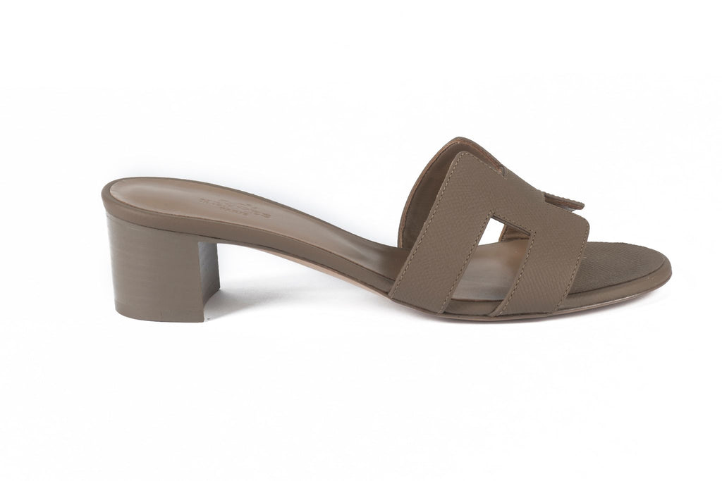 Hermès New Oasis Sandal Epsom Etoupe 37