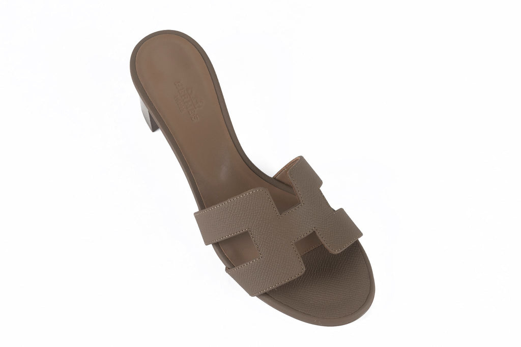 Hermès New Oasis Sandal Epsom Etoupe 37