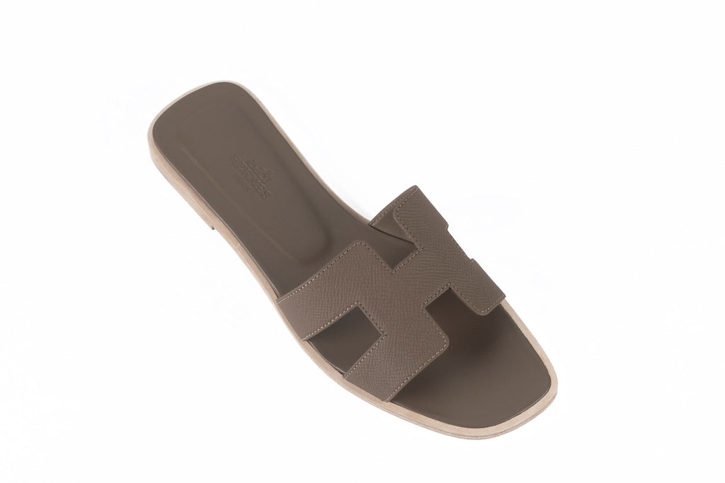 Hermès NIB Oran Sandal Etoupe 37.5