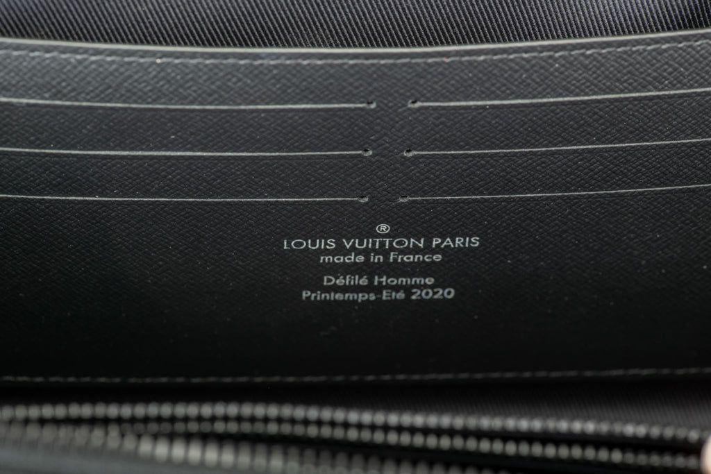 Vuitton Runway SS 2020 Velvet Clutch NIB
