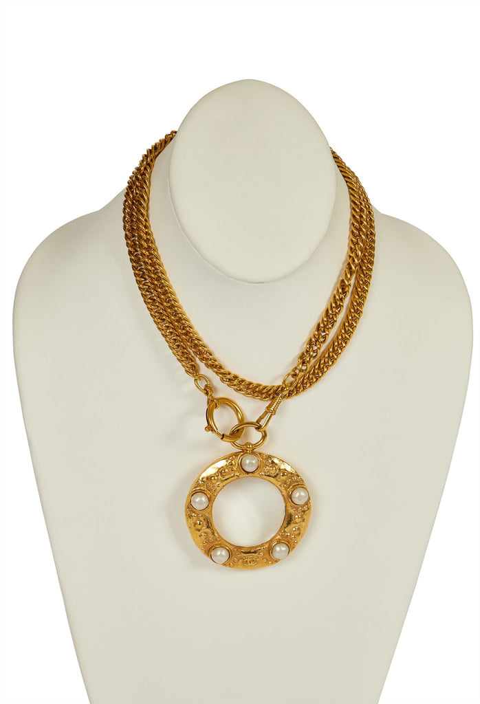 Chanel Rare Pearls Magnifier Necklace