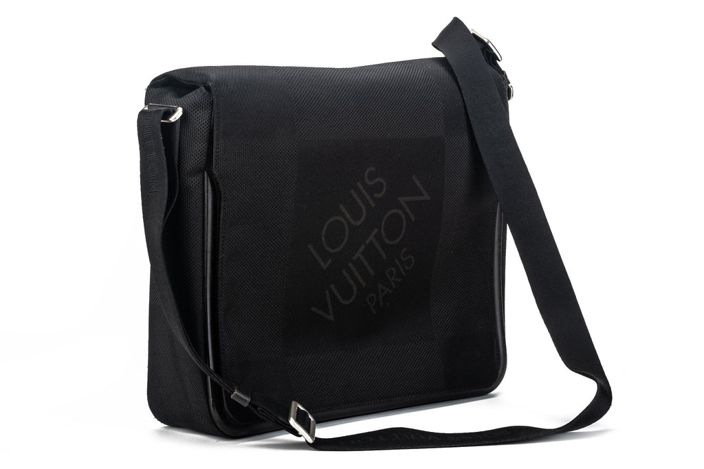 Vuitton Black Men's Computer Bag Large