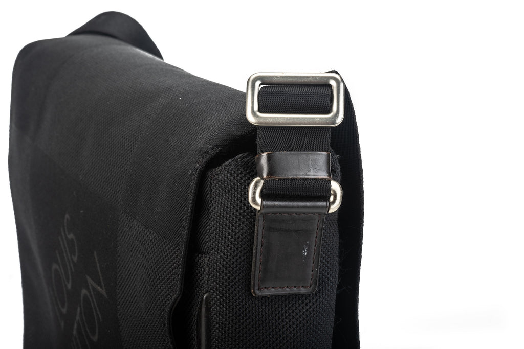 Vuitton Black Men's Computer Bag Large