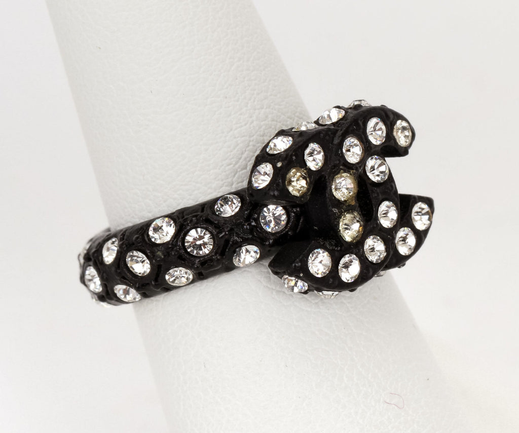 Chanel ring CC black metal rhinestones