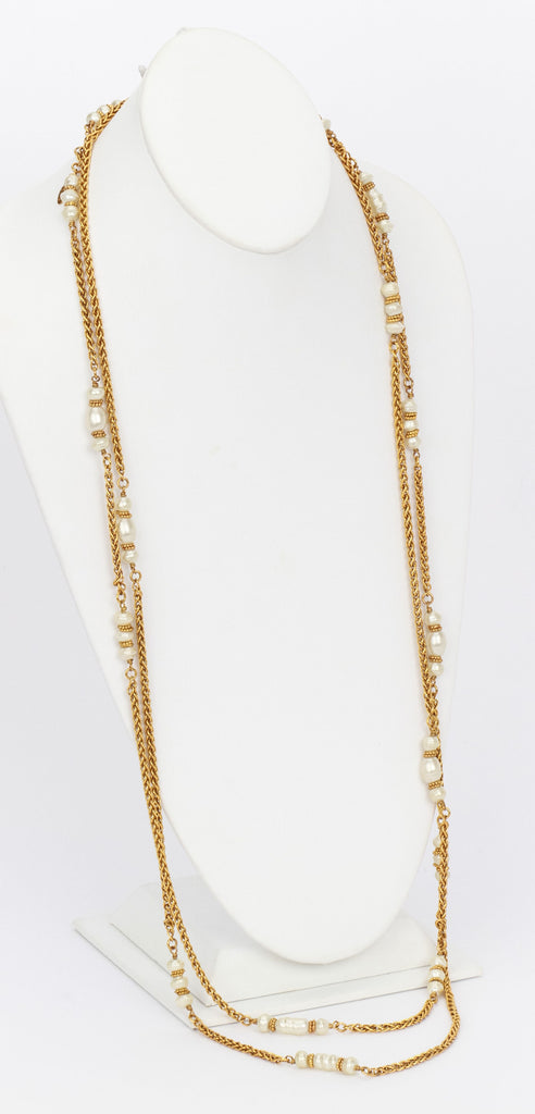 Chanel long sautoir gold pearls necklace