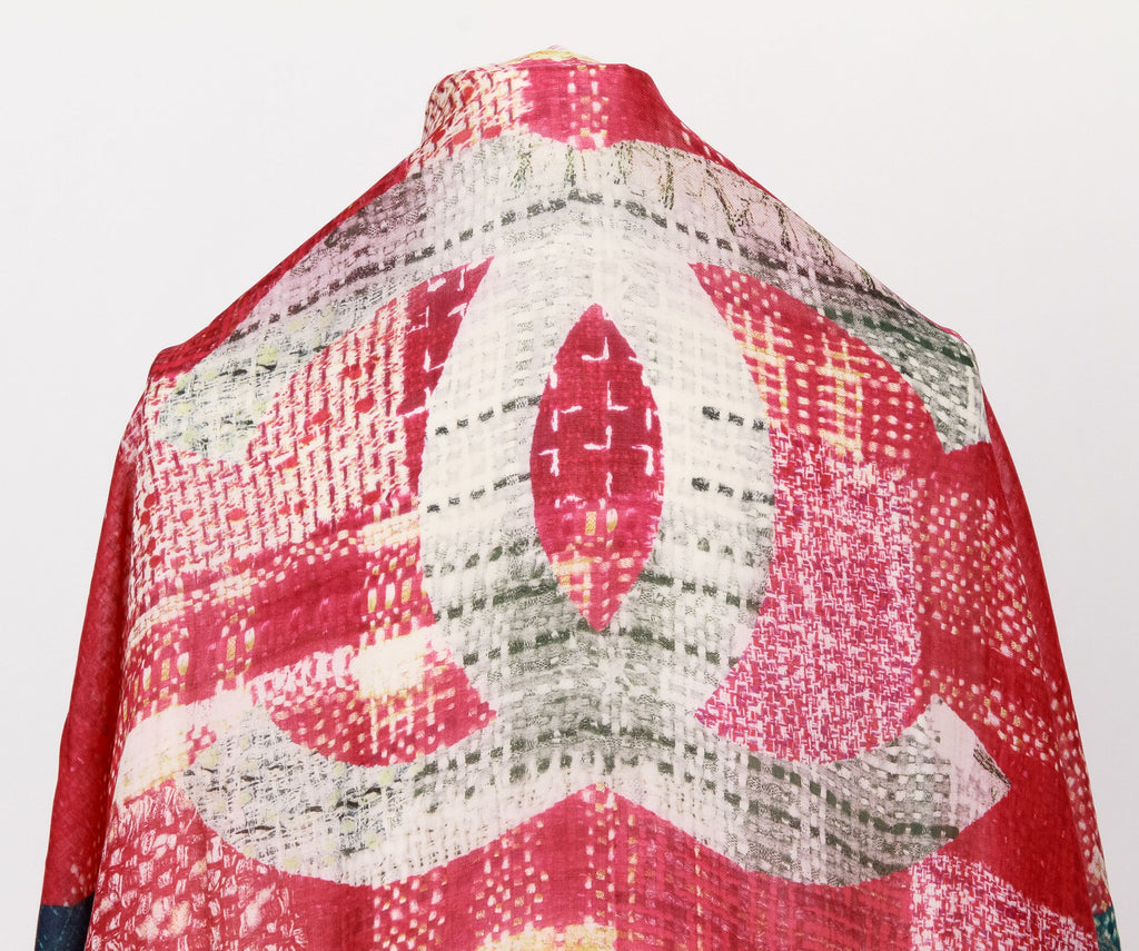 Chanel new tweed print red/green cashmer