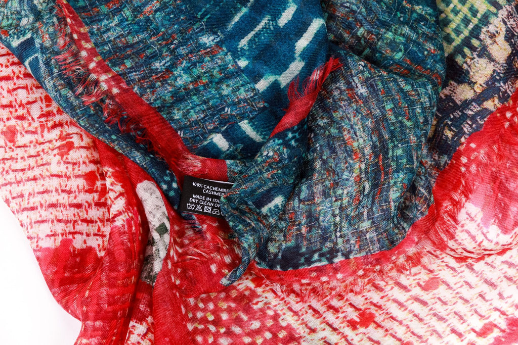 Chanel new tweed print red/green cashmer