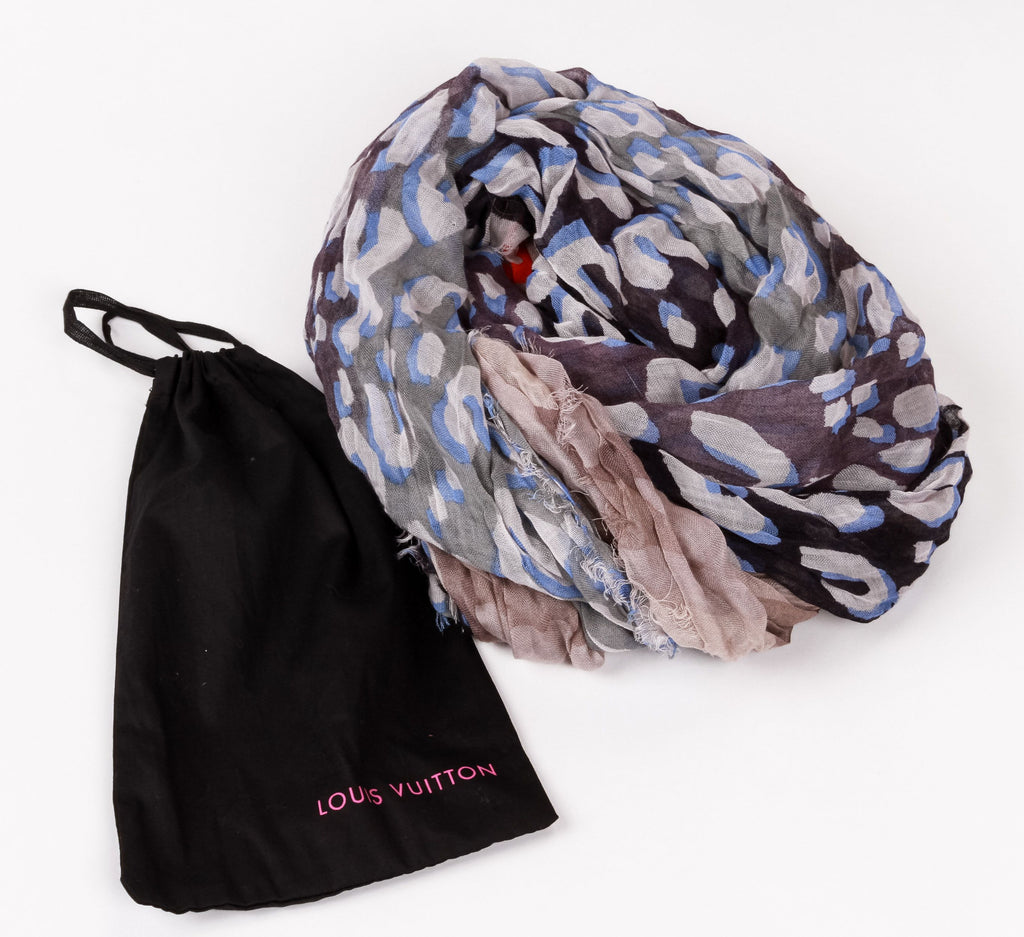 vuitton Sprouse logo cheetah print shwal