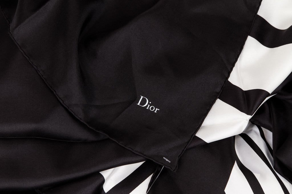 Dior new oversize silk shawl geometric