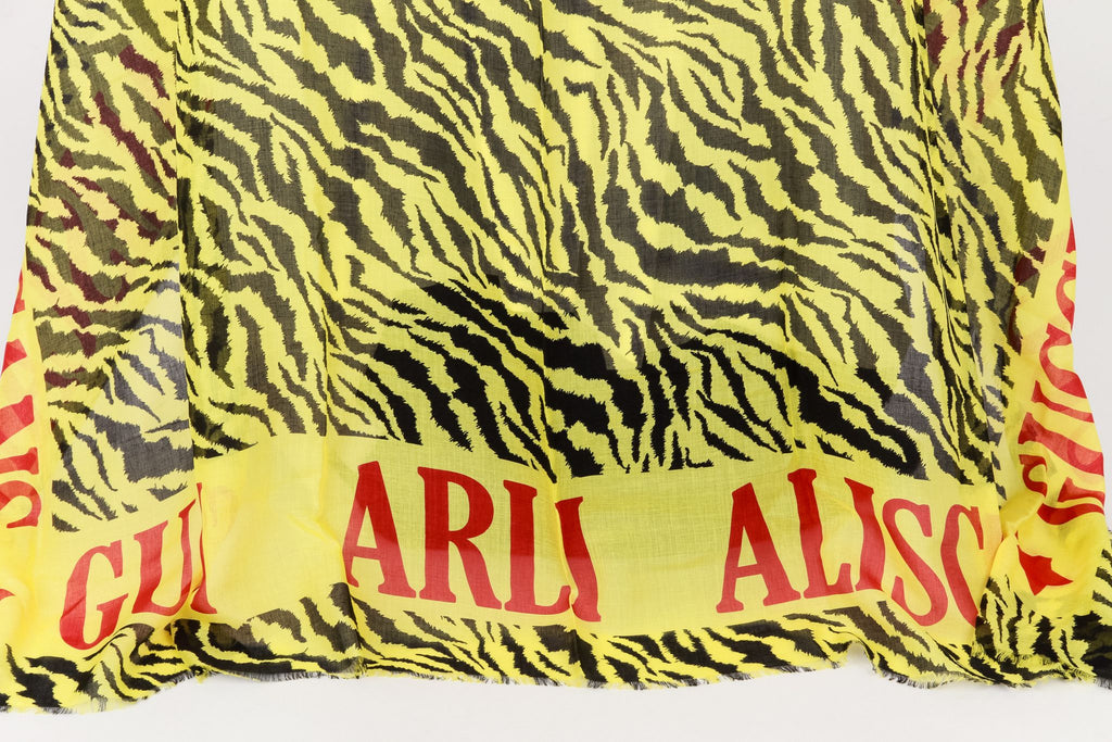 Gucci brand new box tiger print yellow