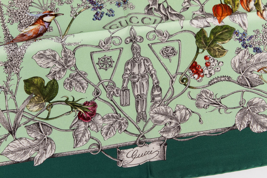 Gucci brand new silk scarf with flowers
