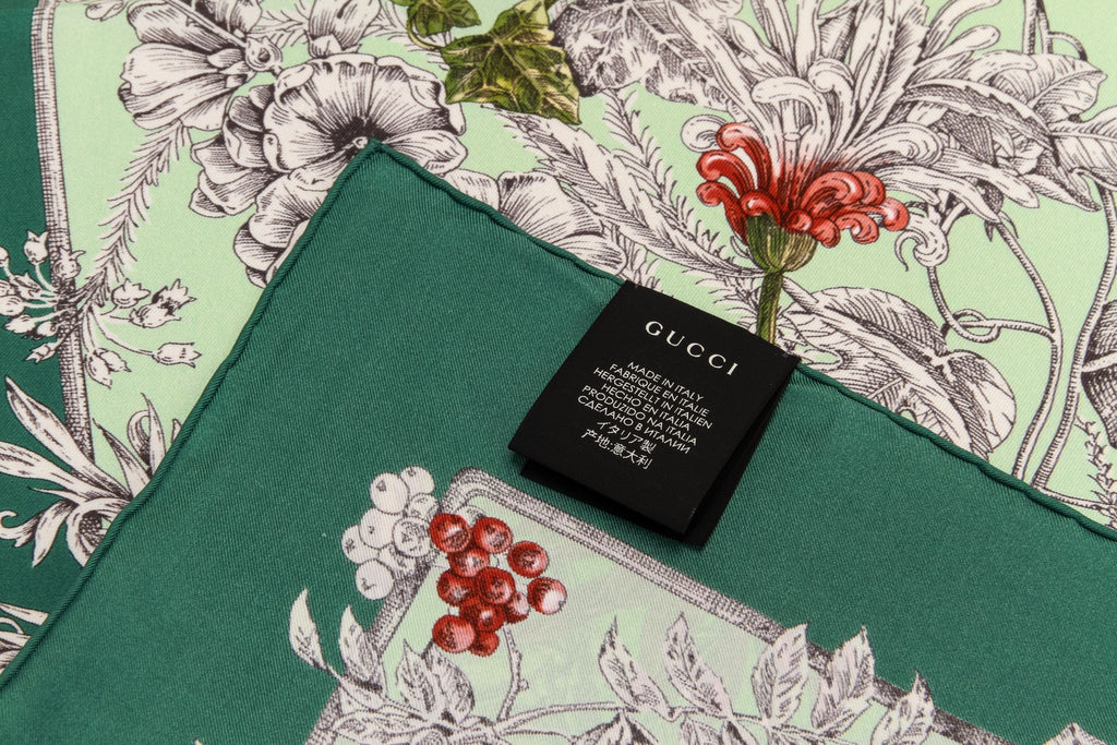 Gucci brand new silk scarf with flowers