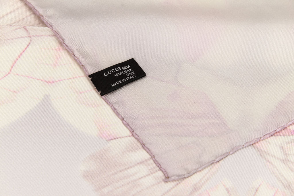 Gucci new pink butterflies silk scarf
