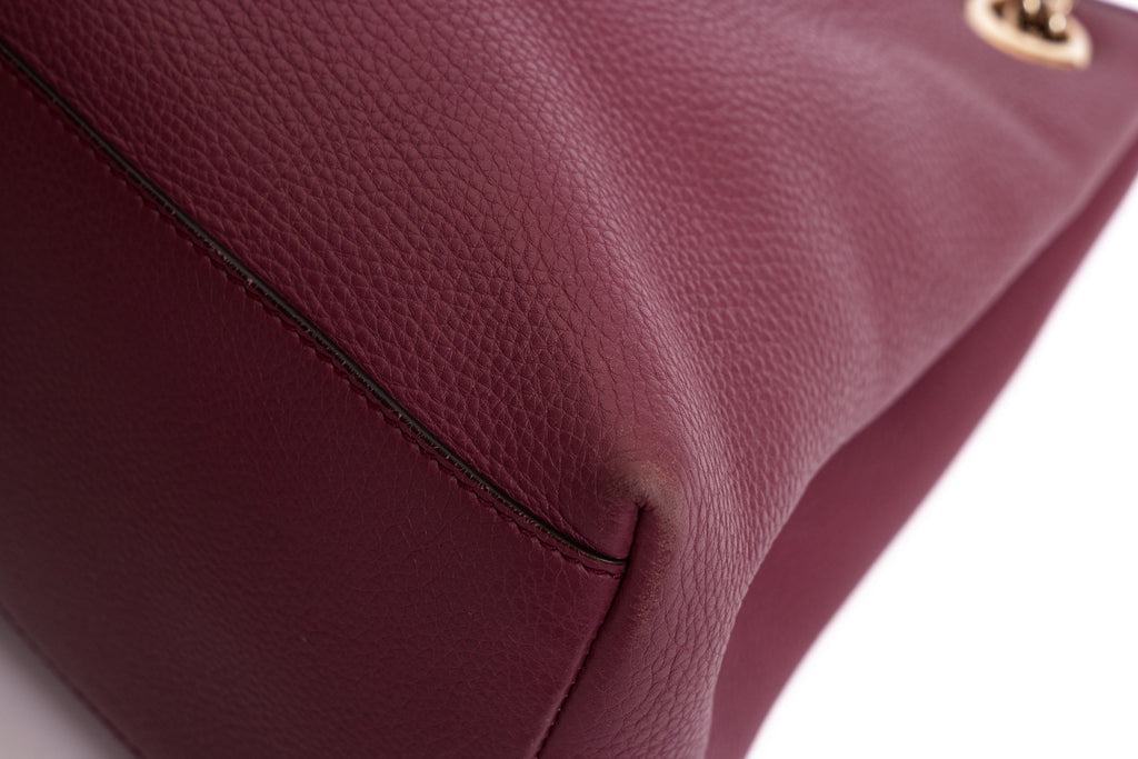 Gucci Purple Pebbled leather GG Bag