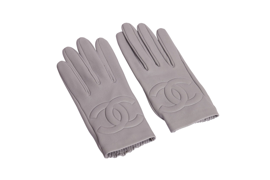 Chanel New Grey Leather Gloves