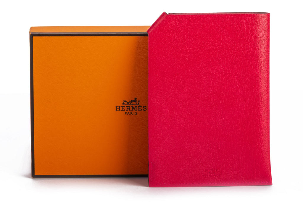 Hermès Coral Goat SkinPassport Holder