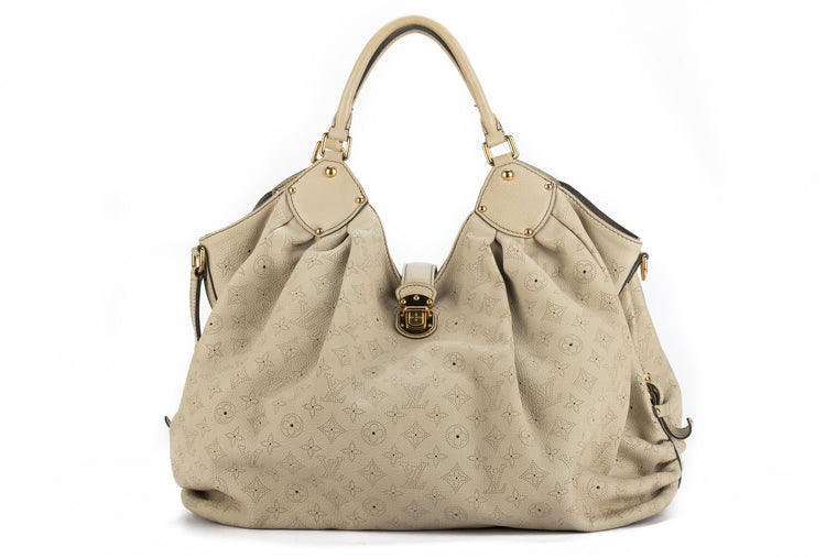 Vuitton Xlg Cream Mahina Shoulder Bag