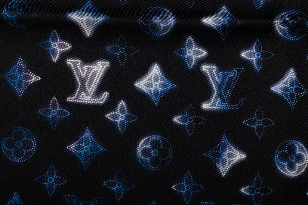 Vuitton NIB Watercolor Silk Gavroche