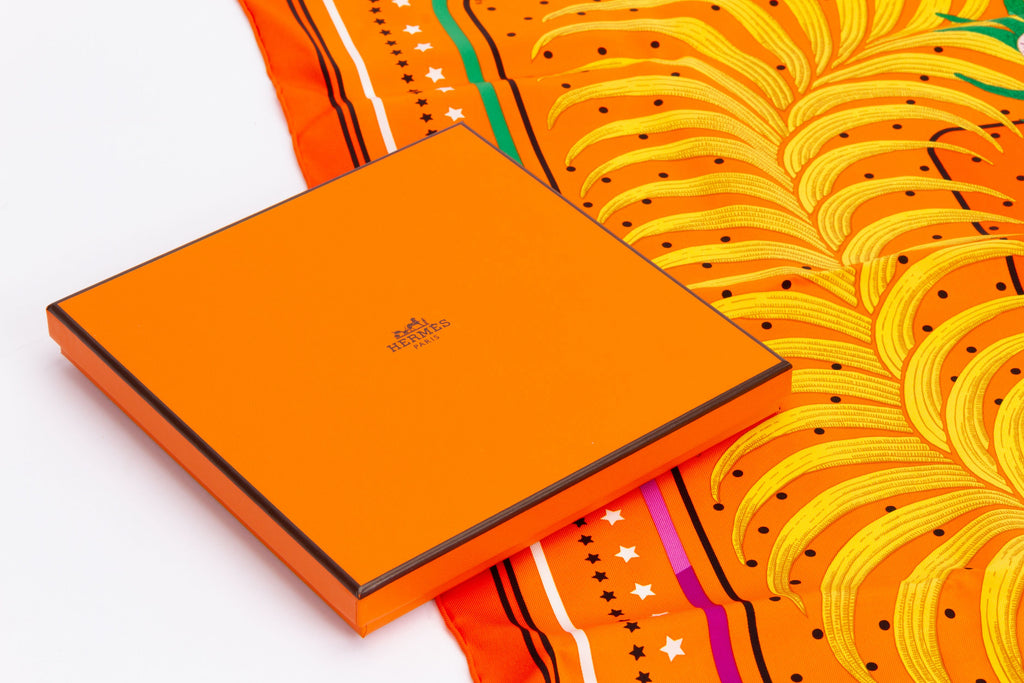 Hermès Tigre Royal Fleuri Scarf