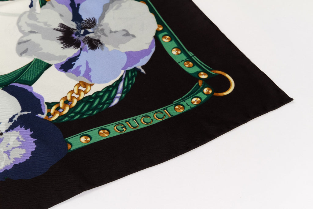 Gucci new black blue flowers silk scarf