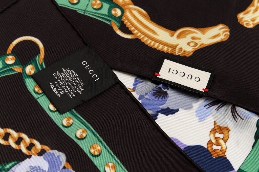 Gucci new black blue flowers silk scarf