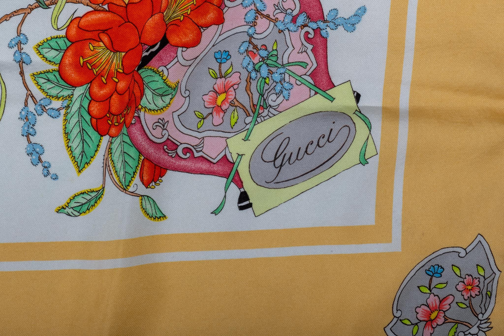 Gucci Chinese Vases Accornero Silk Scarf