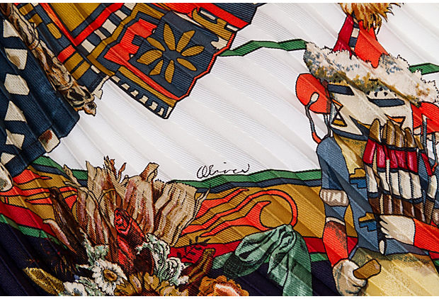 Hermès Kachinas Plissé Scarf Oliver