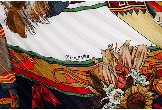 Hermès Kachinas Plissé Scarf Oliver
