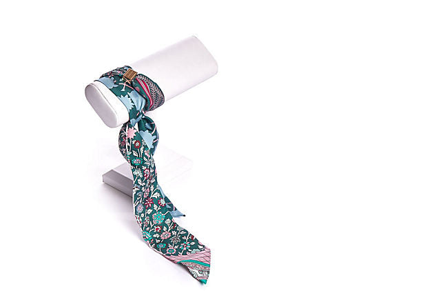 Hermès Pink & Green Gold Slide Twilly